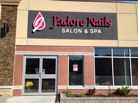 jadore nails and spa.